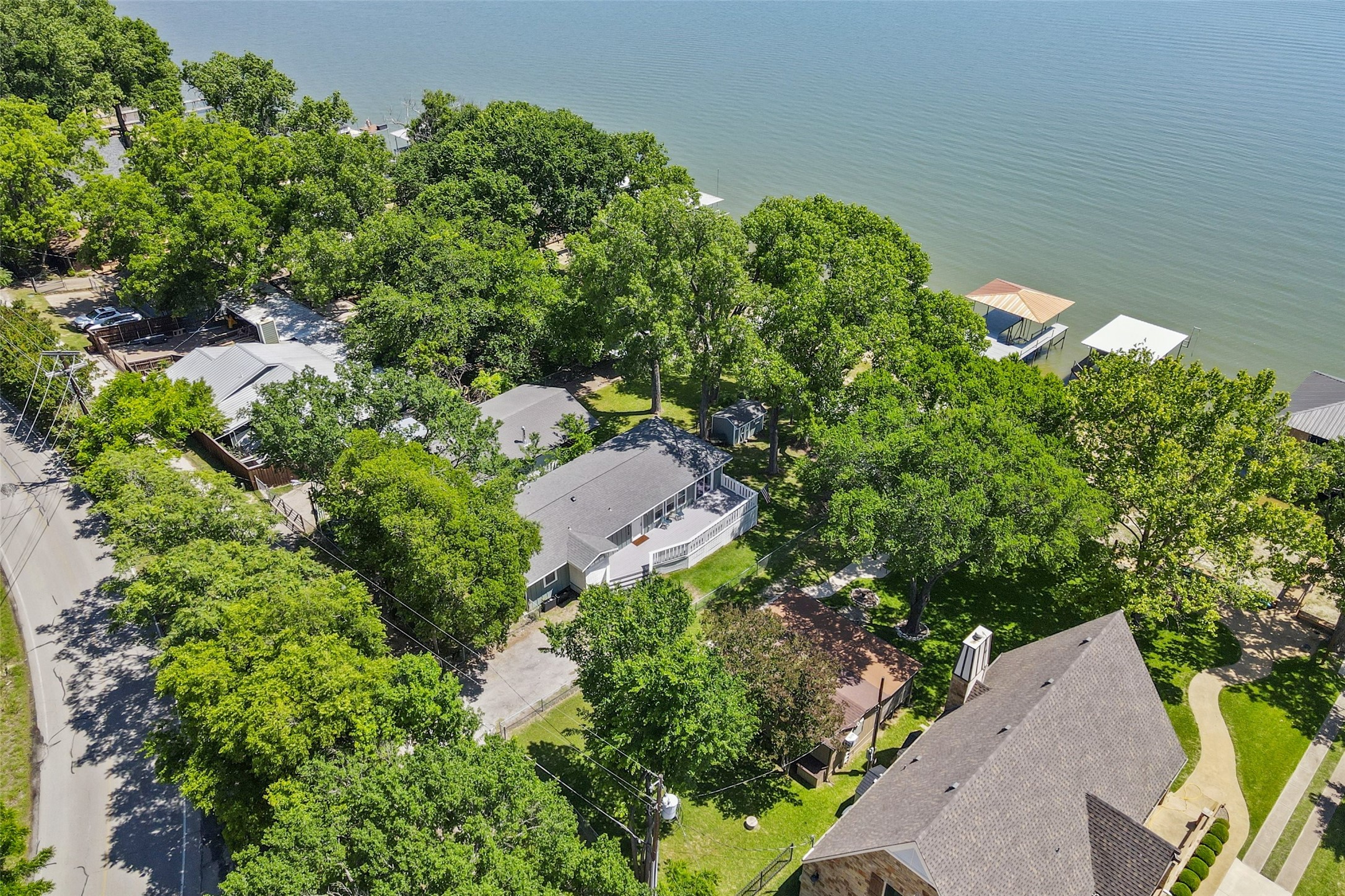 712 W Lake Drive Weatherford TX 76087