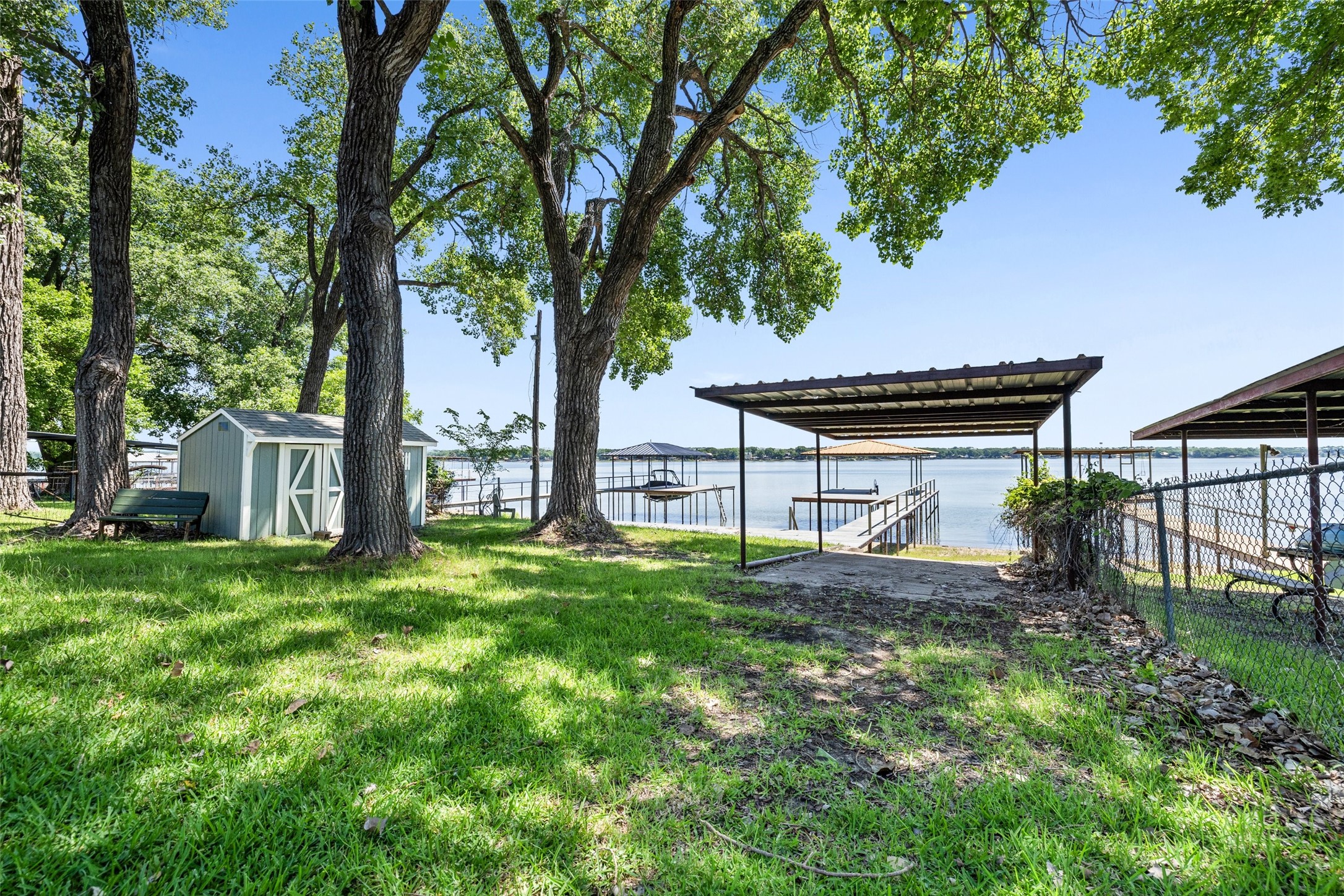 712 W Lake Drive Weatherford TX 76087