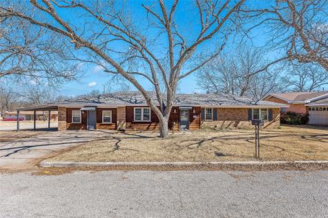 215 N Avenue R Clifton TX 76634