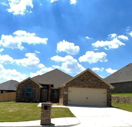 2105 Hill Crest Court Weatherford TX 76086