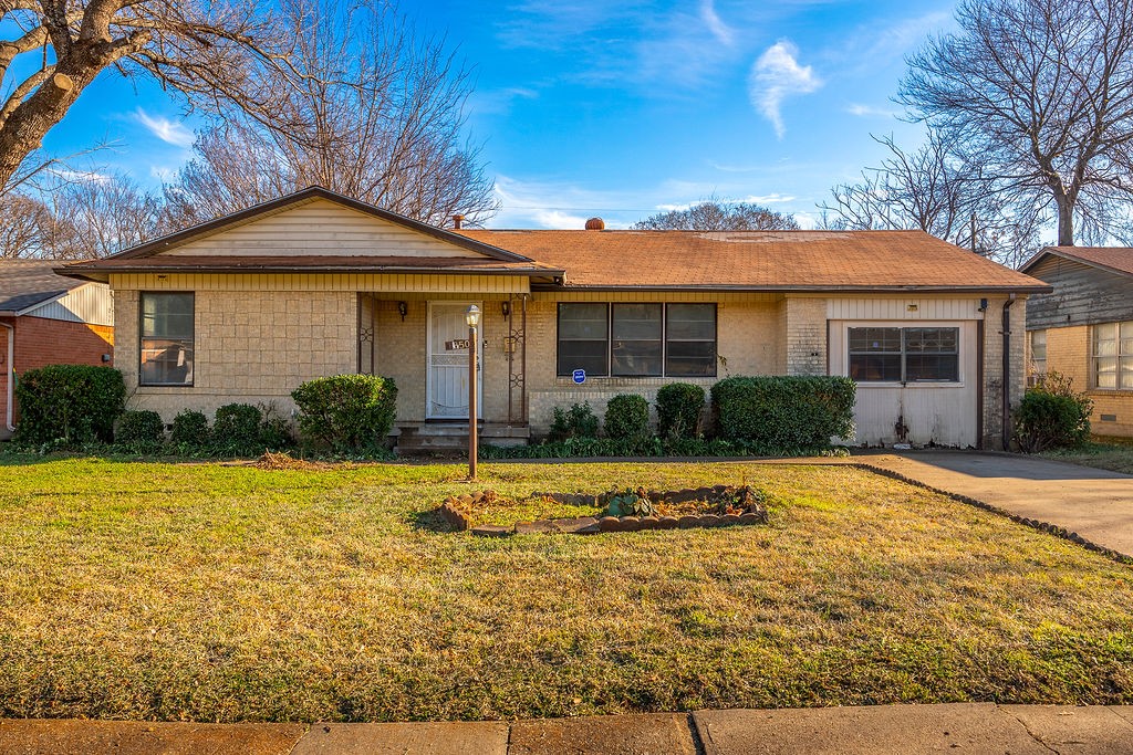 1350 Owega Avenue Dallas TX 75216