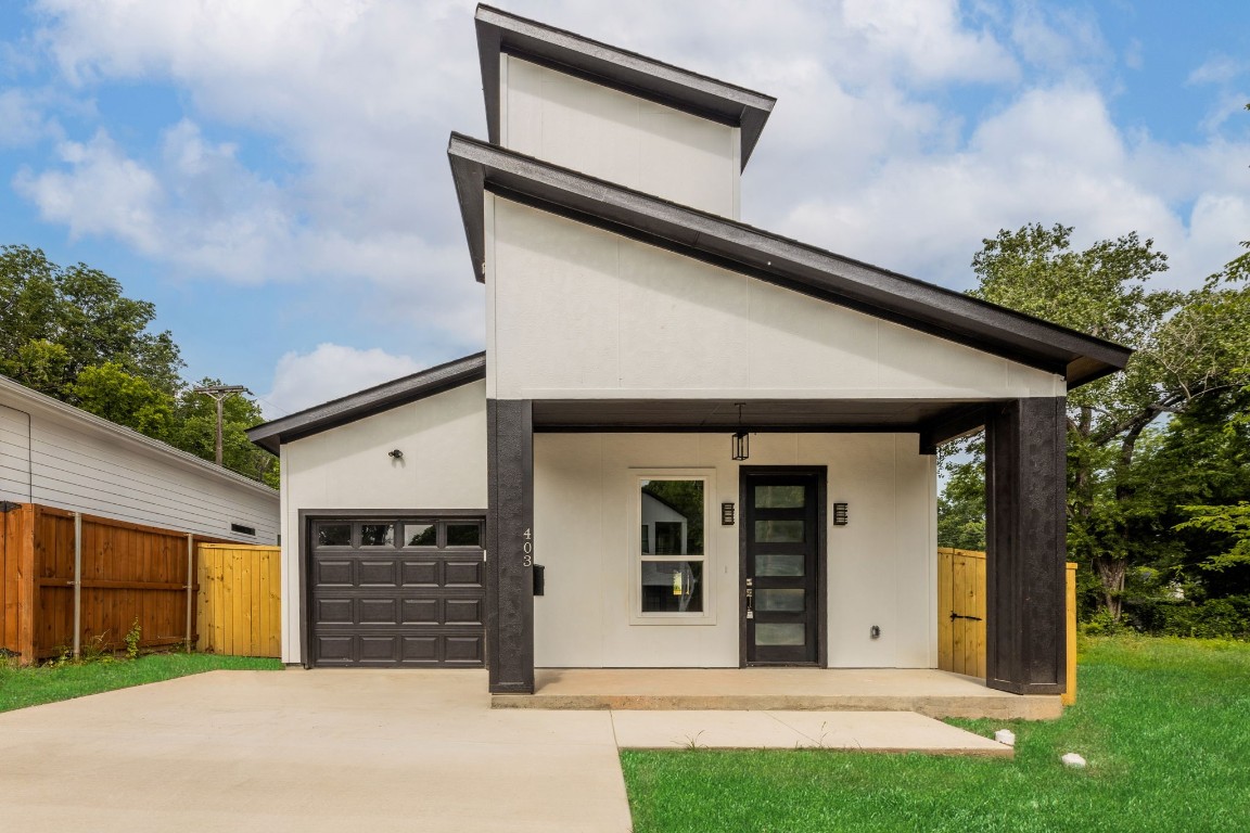 403 Bobbie Street Dallas TX 75203