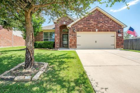 1224 Shelley Drive Burleson TX 76028