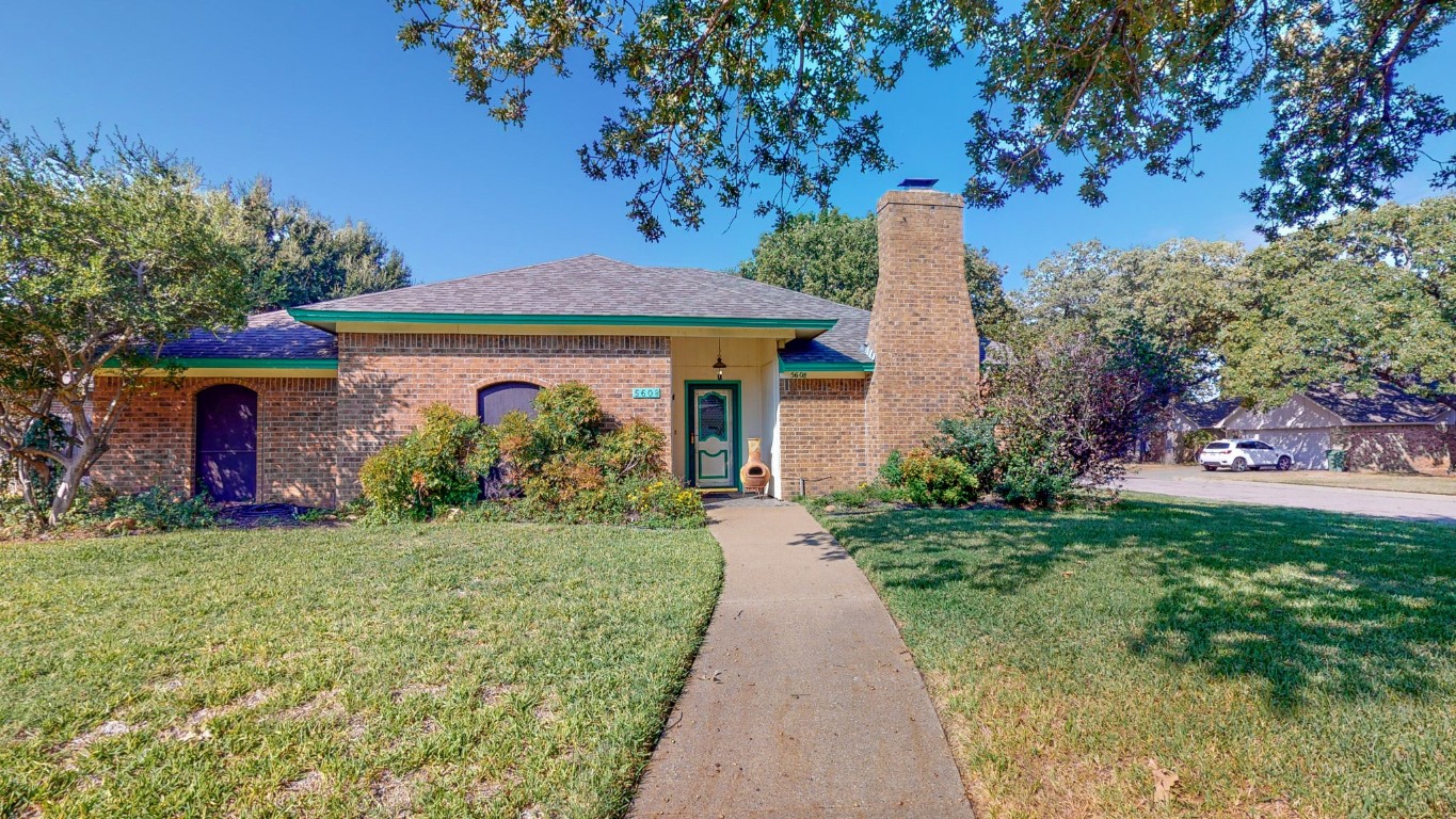 5608 Louise Way Drive Arlington TX 76017