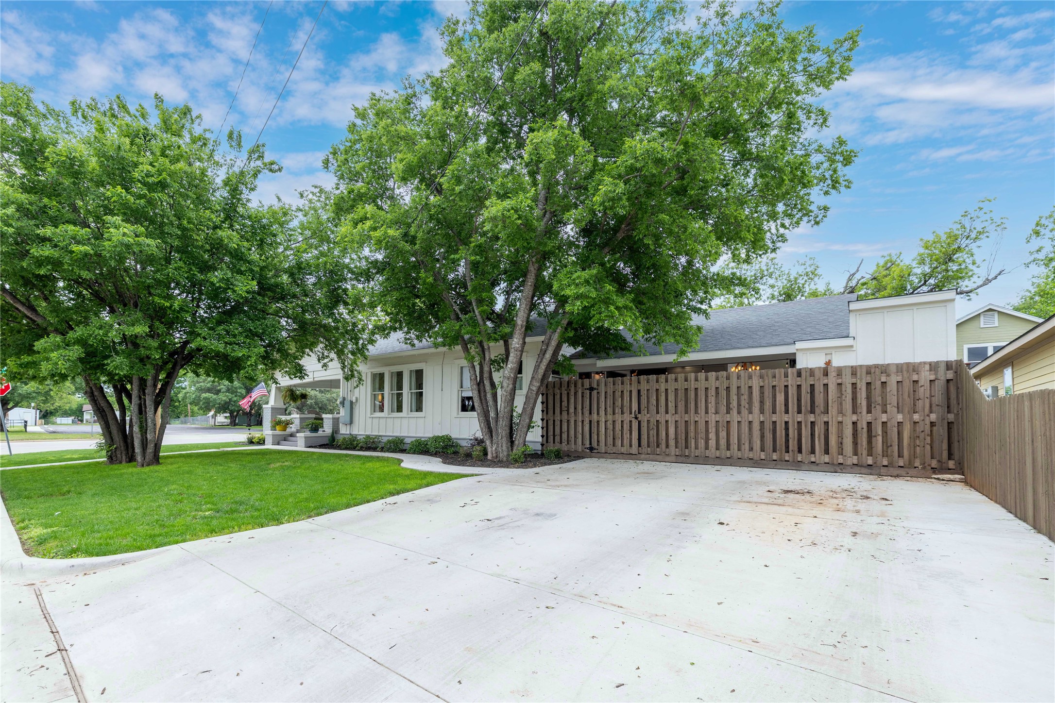 1303 Coggin Avenue Brownwood TX 76801