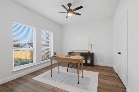 1404 Strickland Street Dallas TX 75216