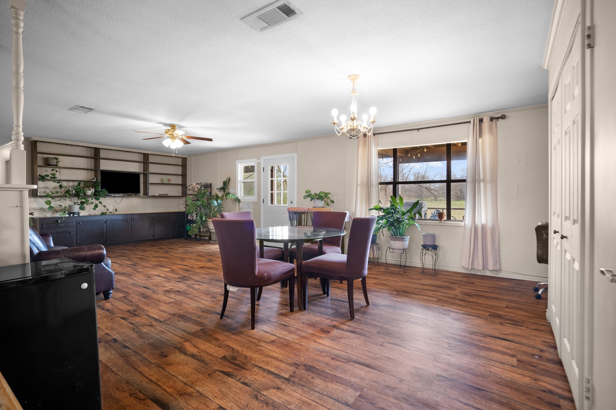 101 Taylor Street Como TX 75431