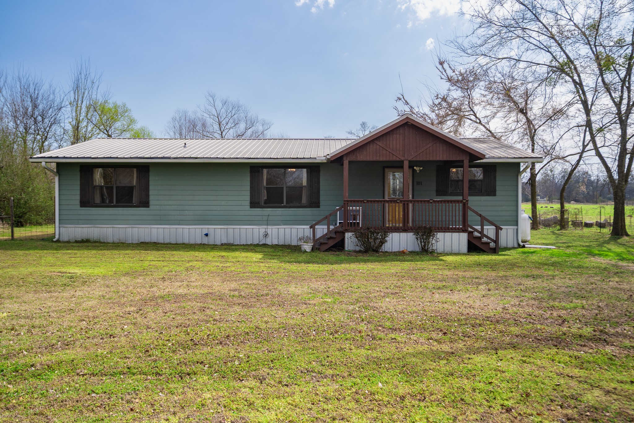 101 Taylor Street Como TX 75431