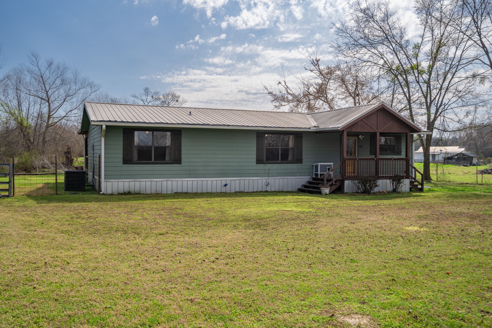 101 Taylor Street Como TX 75431