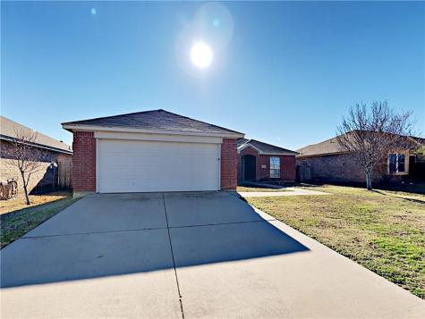 960 Crowder Drive Crowley TX 76036