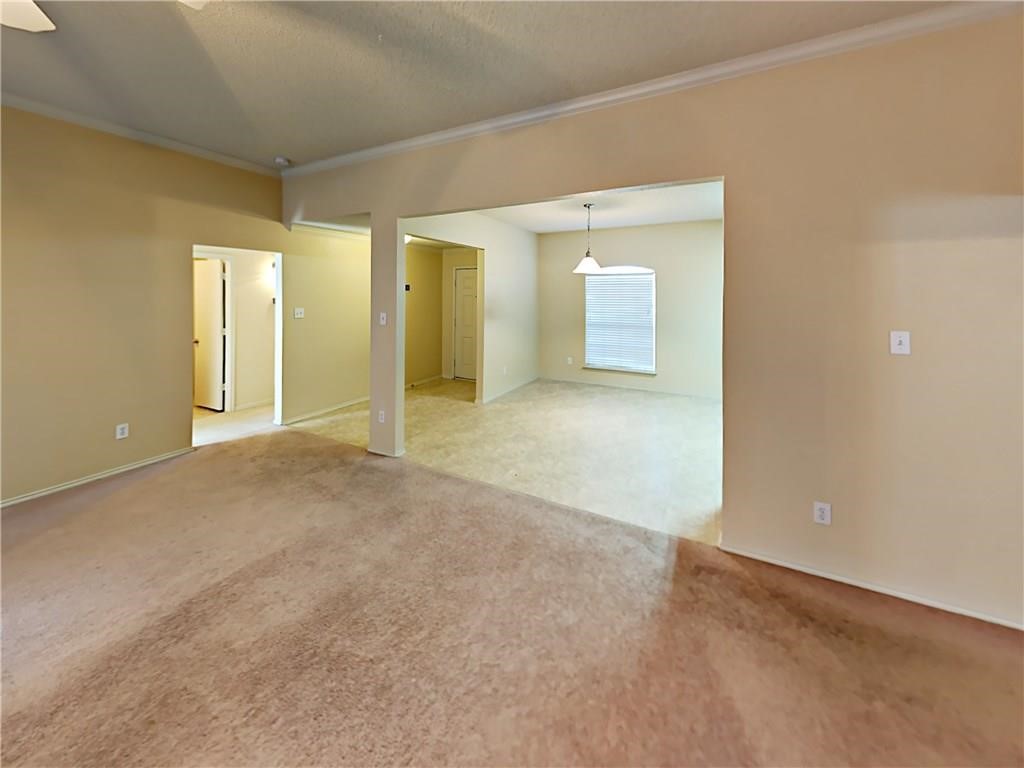 960 Crowder Drive Crowley TX 76036