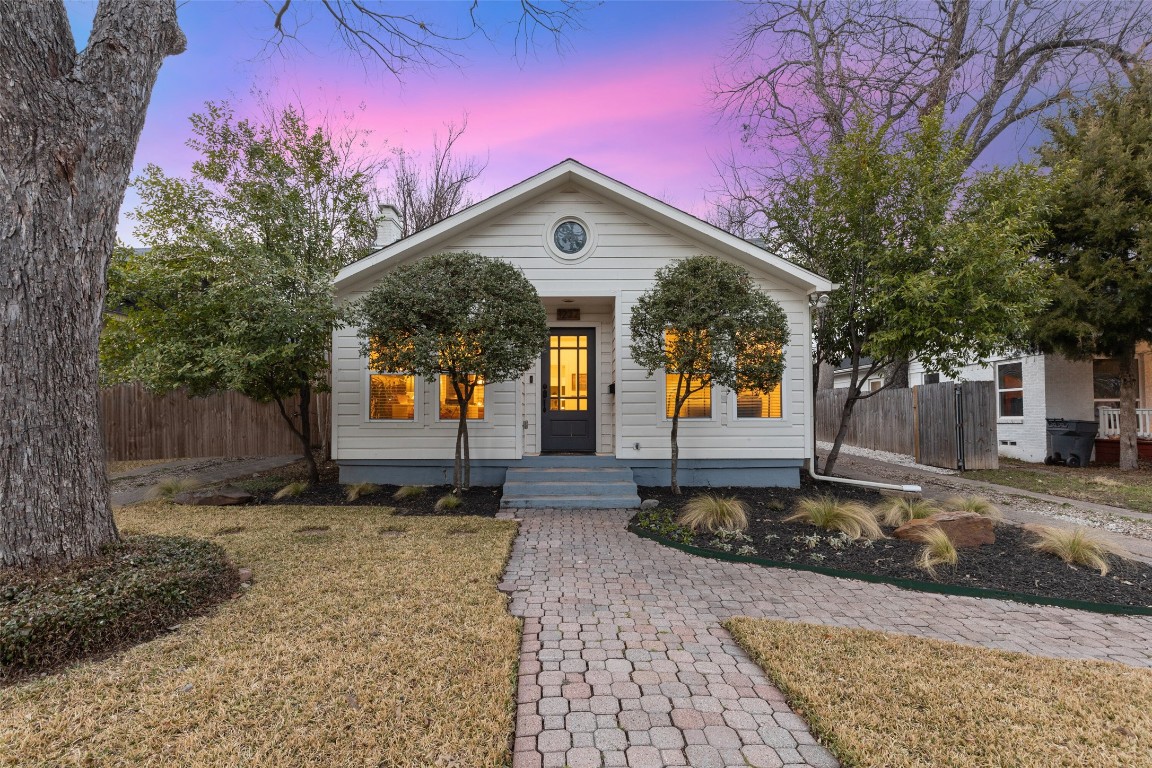 1227 Lansford Avenue Dallas TX 75224