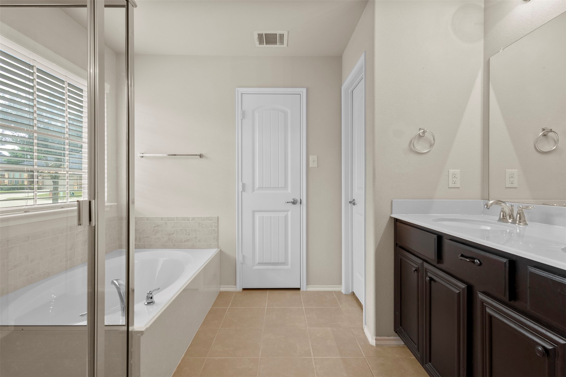 127 Althea Drive Waxahachie TX 75165