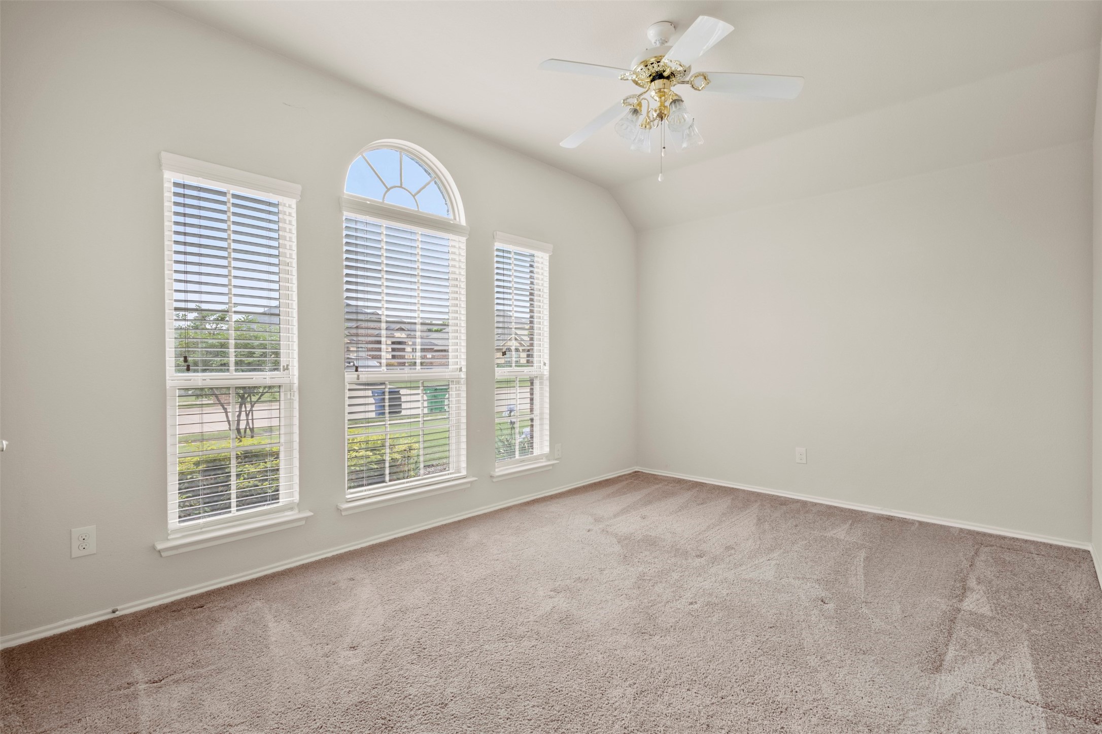 127 Althea Drive Waxahachie TX 75165