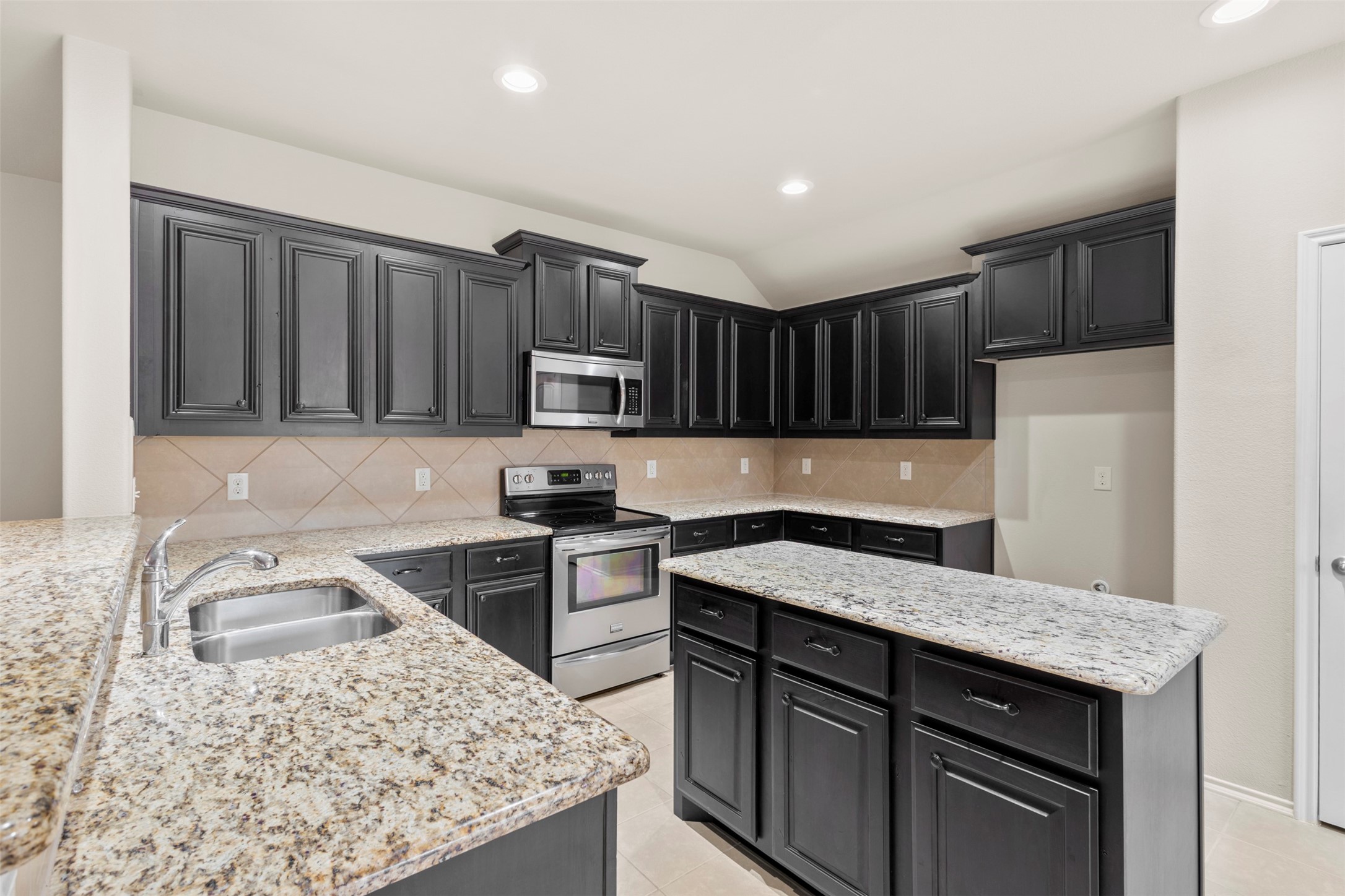127 Althea Drive Waxahachie TX 75165