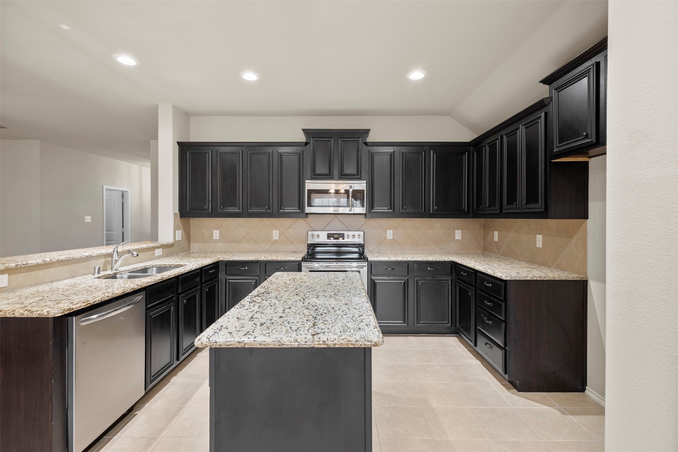 127 Althea Drive Waxahachie TX 75165