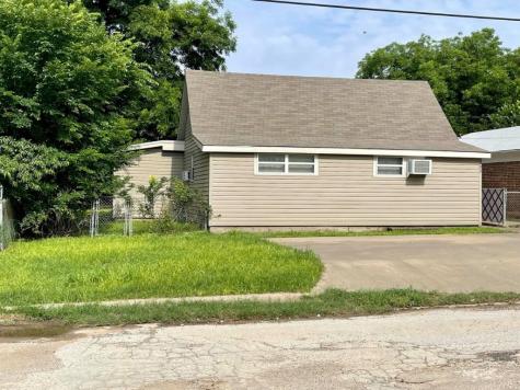 203 NE 7th Avenue Mineral Wells TX 76067
