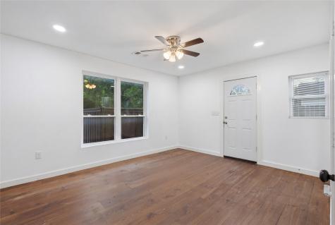 1831 Alabama Avenue Dallas TX 75216