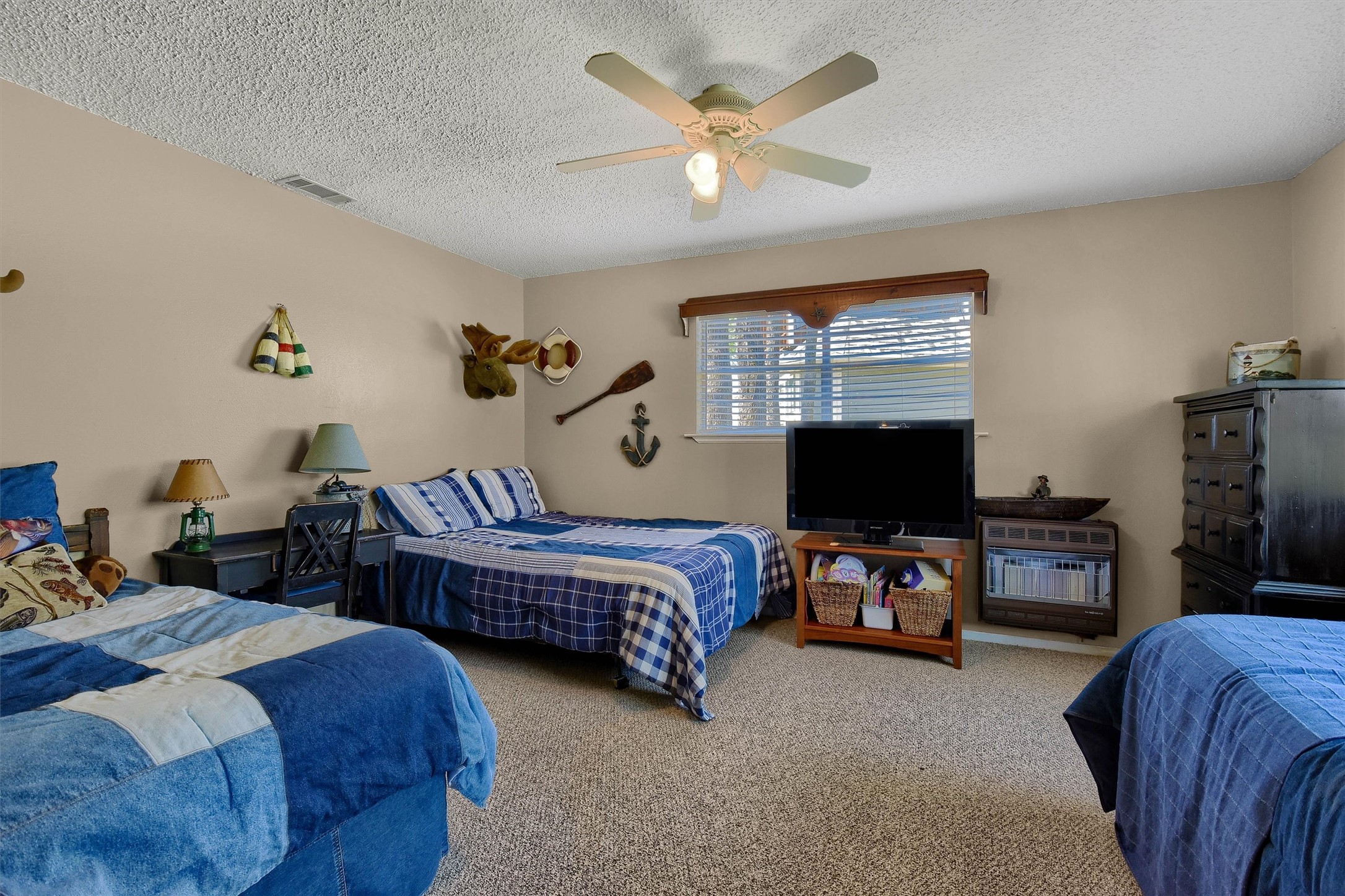1214 Kiowa Drive E Lake Kiowa TX 76240