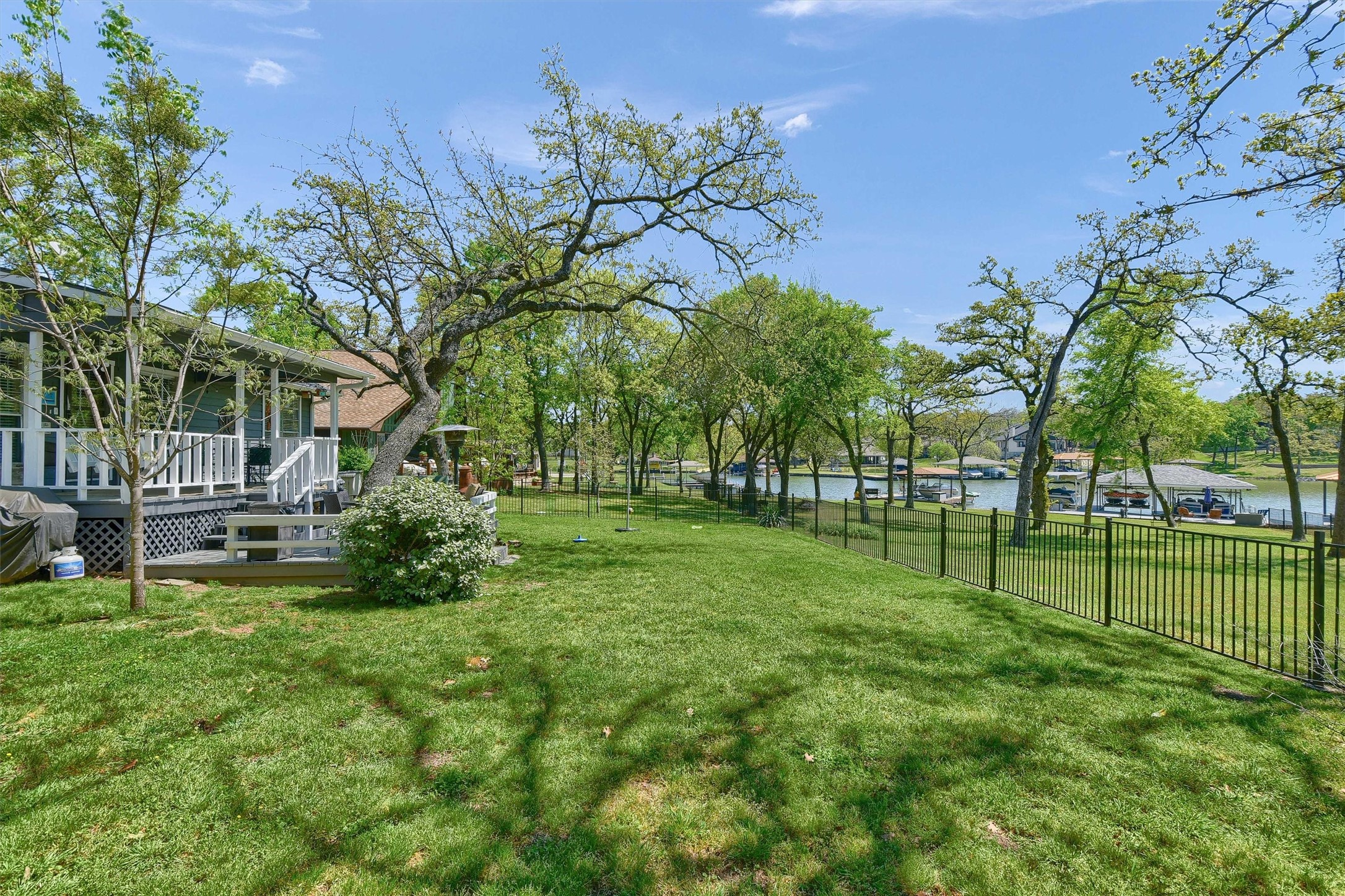 1214 Kiowa Drive E Lake Kiowa TX 76240