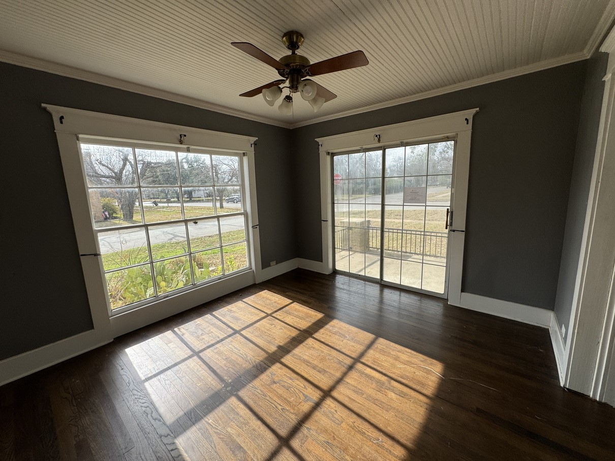 805 Prairie Avenue Cleburne TX 76033
