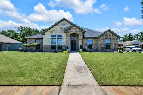1021 Karen Street Aubrey TX 76227