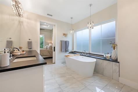 813 Dogwood Trail Aubrey TX 76227
