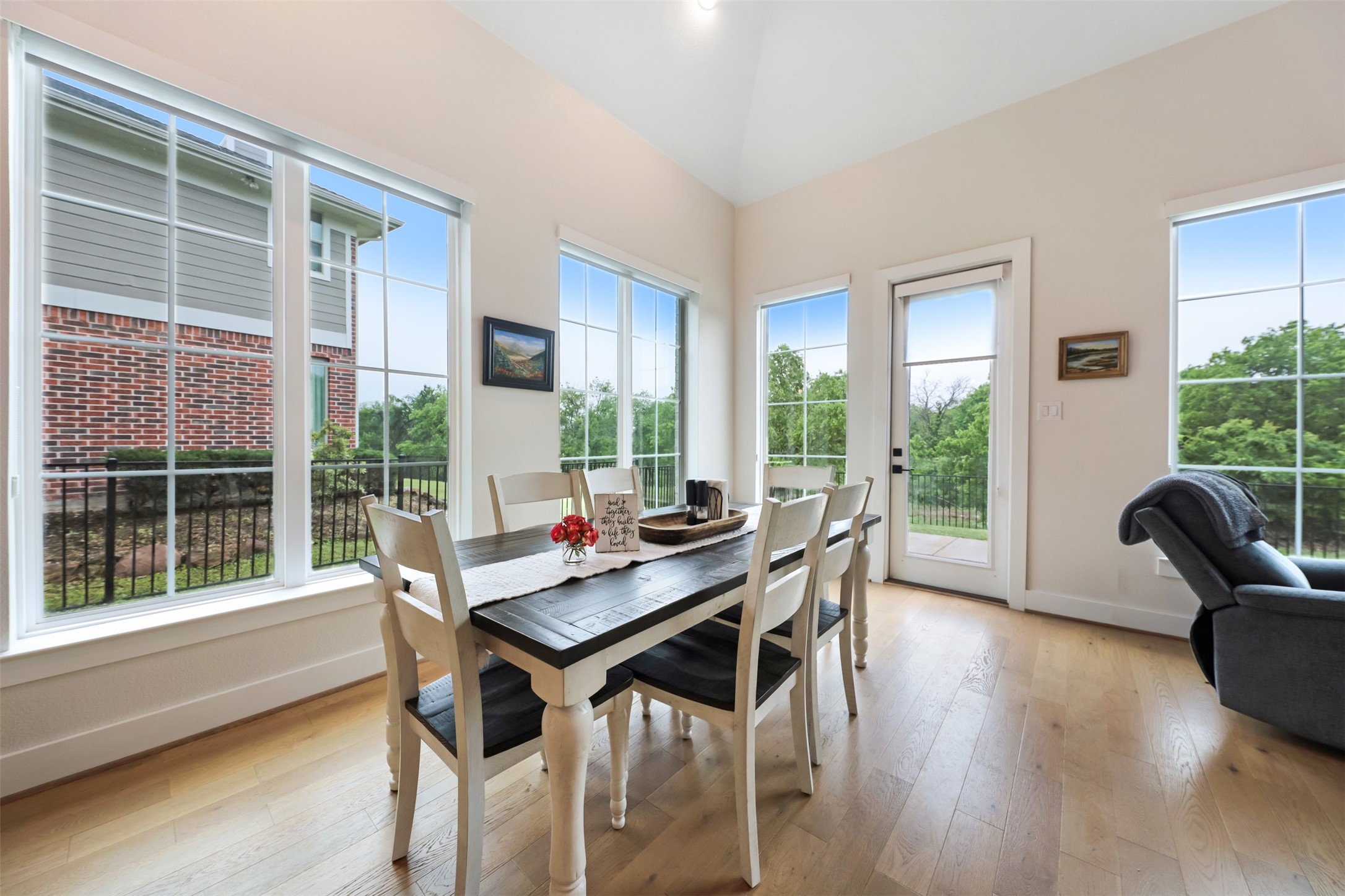 813 Dogwood Trail Aubrey TX 76227