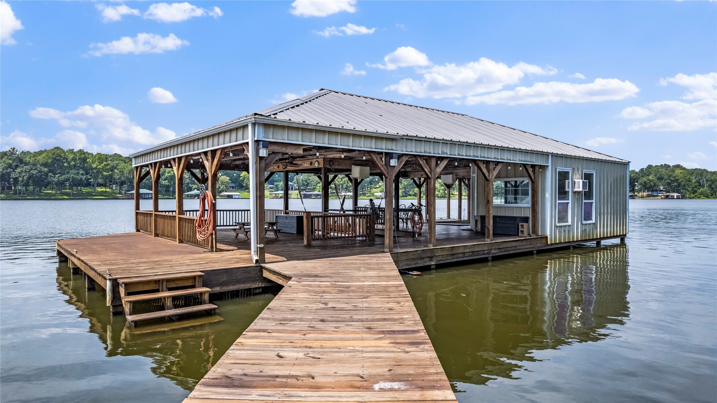 17110 Island Cove Road Arp TX 75750