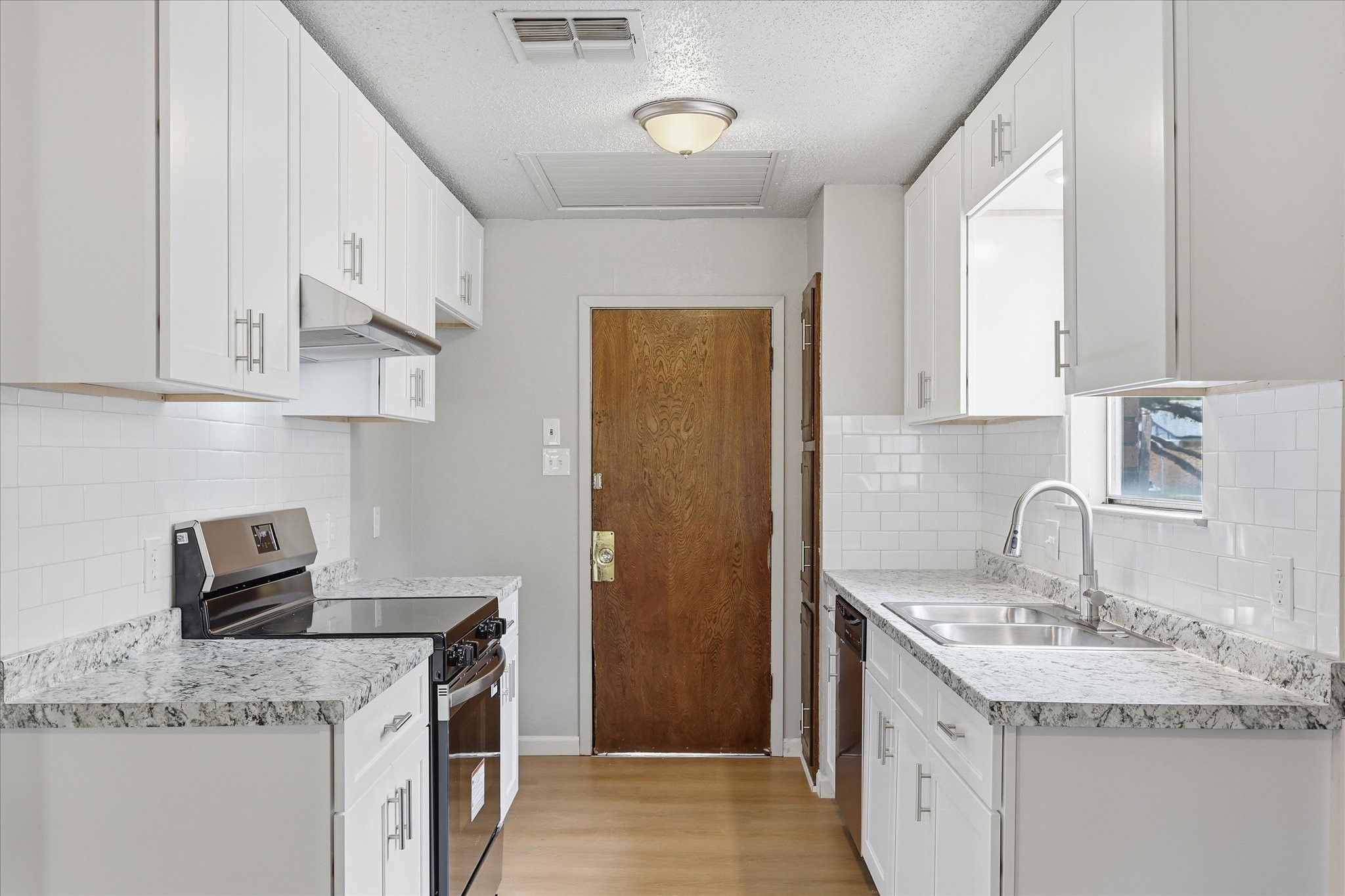 3046 Gene Lane Haltom City TX 76117