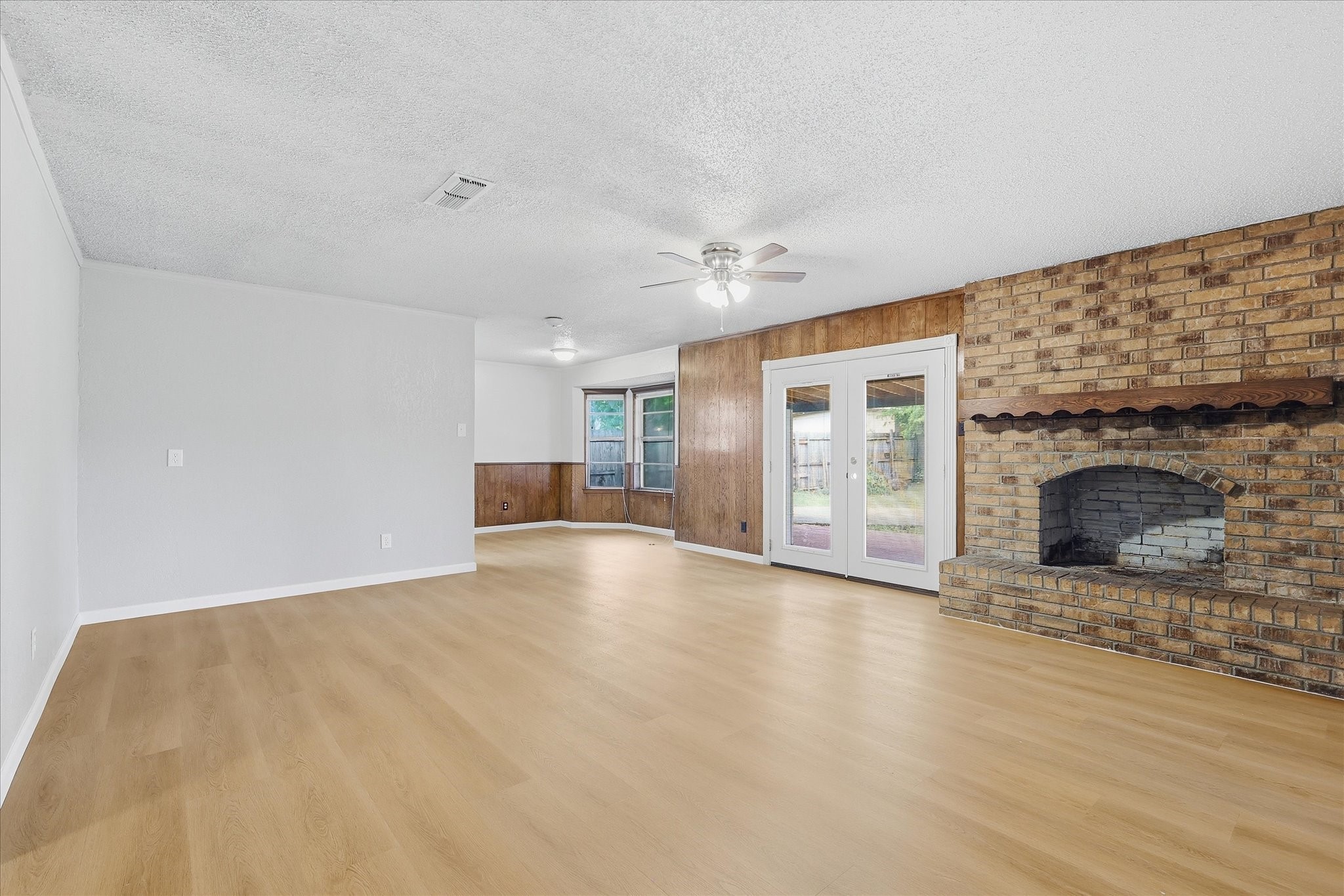 3046 Gene Lane Haltom City TX 76117
