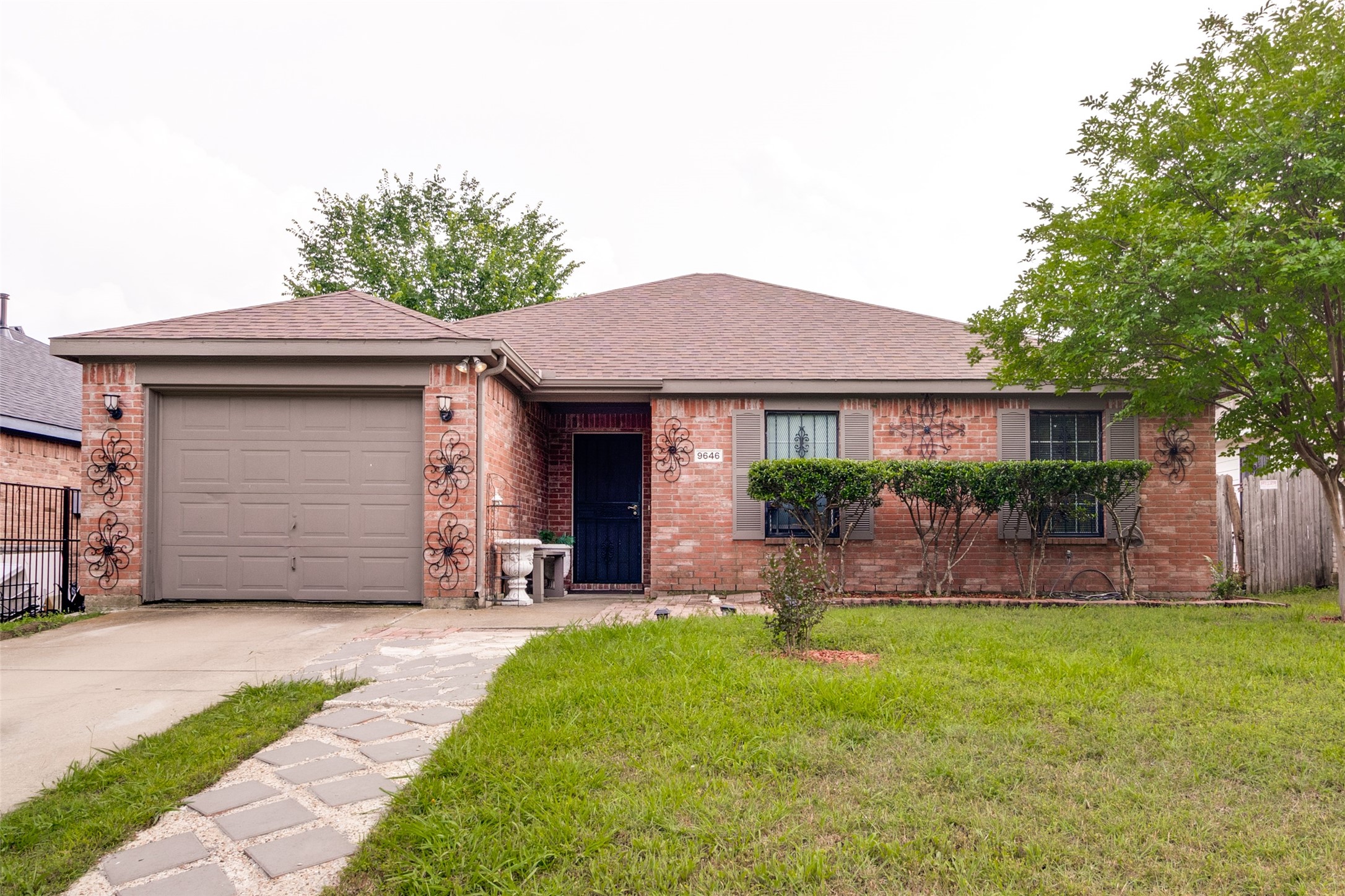 9646 Briggs Street Dallas TX 75227