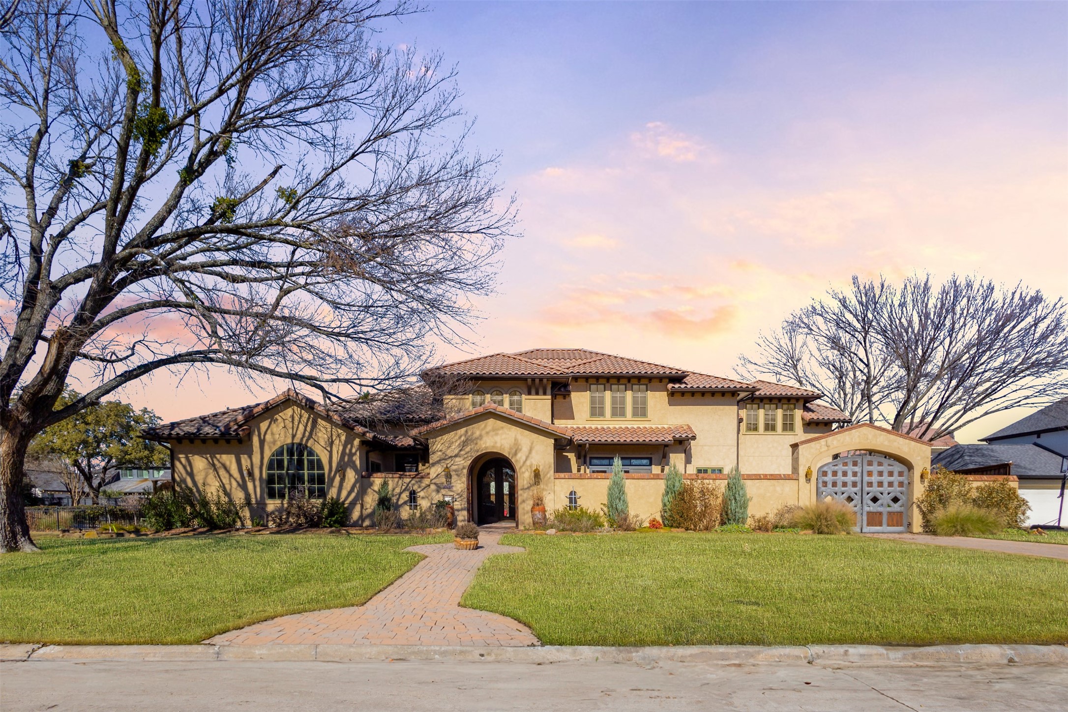 5811 Preston Haven Drive Dallas TX 75230