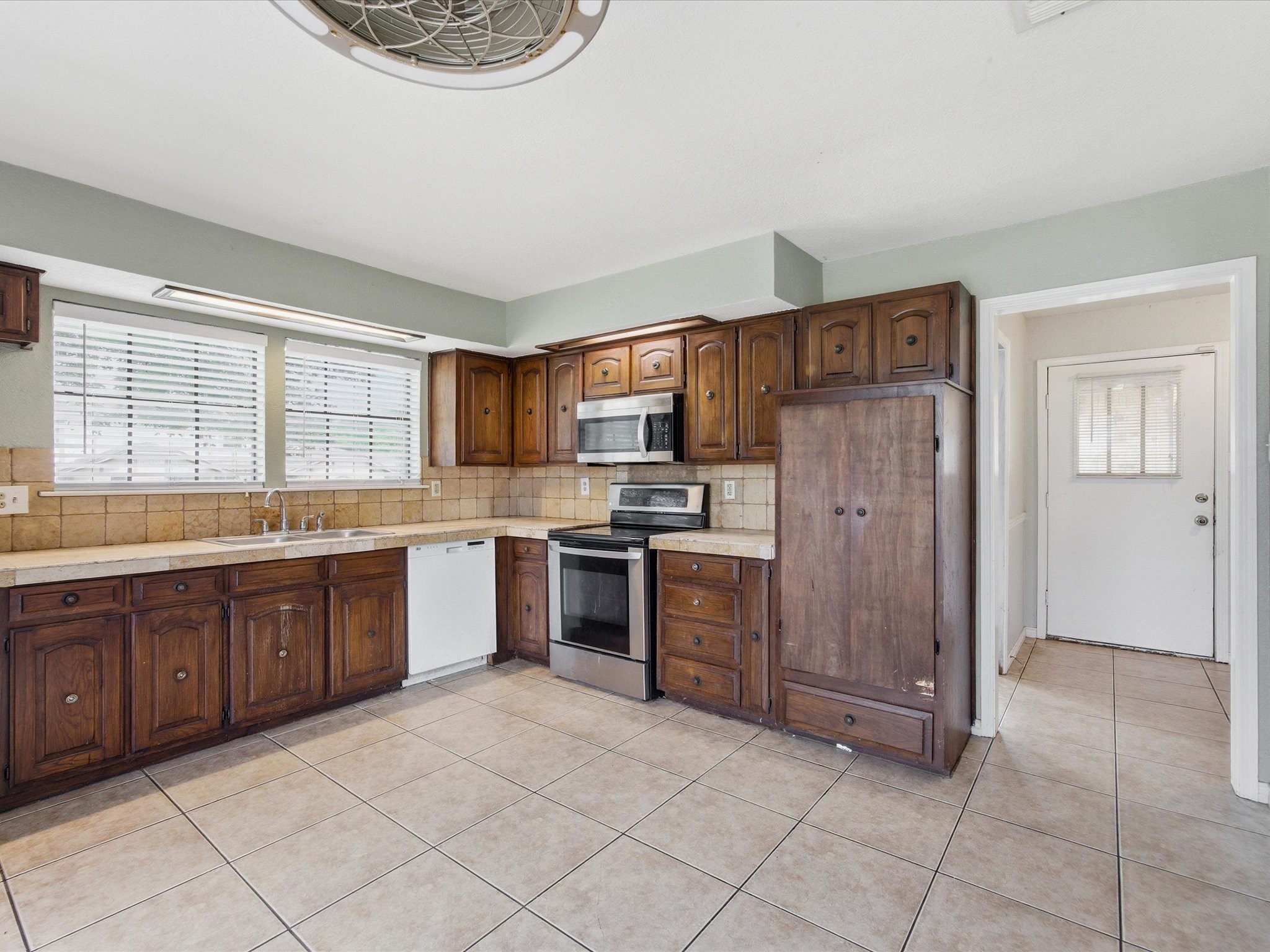 7419 Lemonwood Lane Fort Worth TX 76133