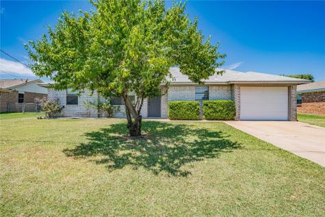 4031 Country Meadows Circle Granbury TX 76049