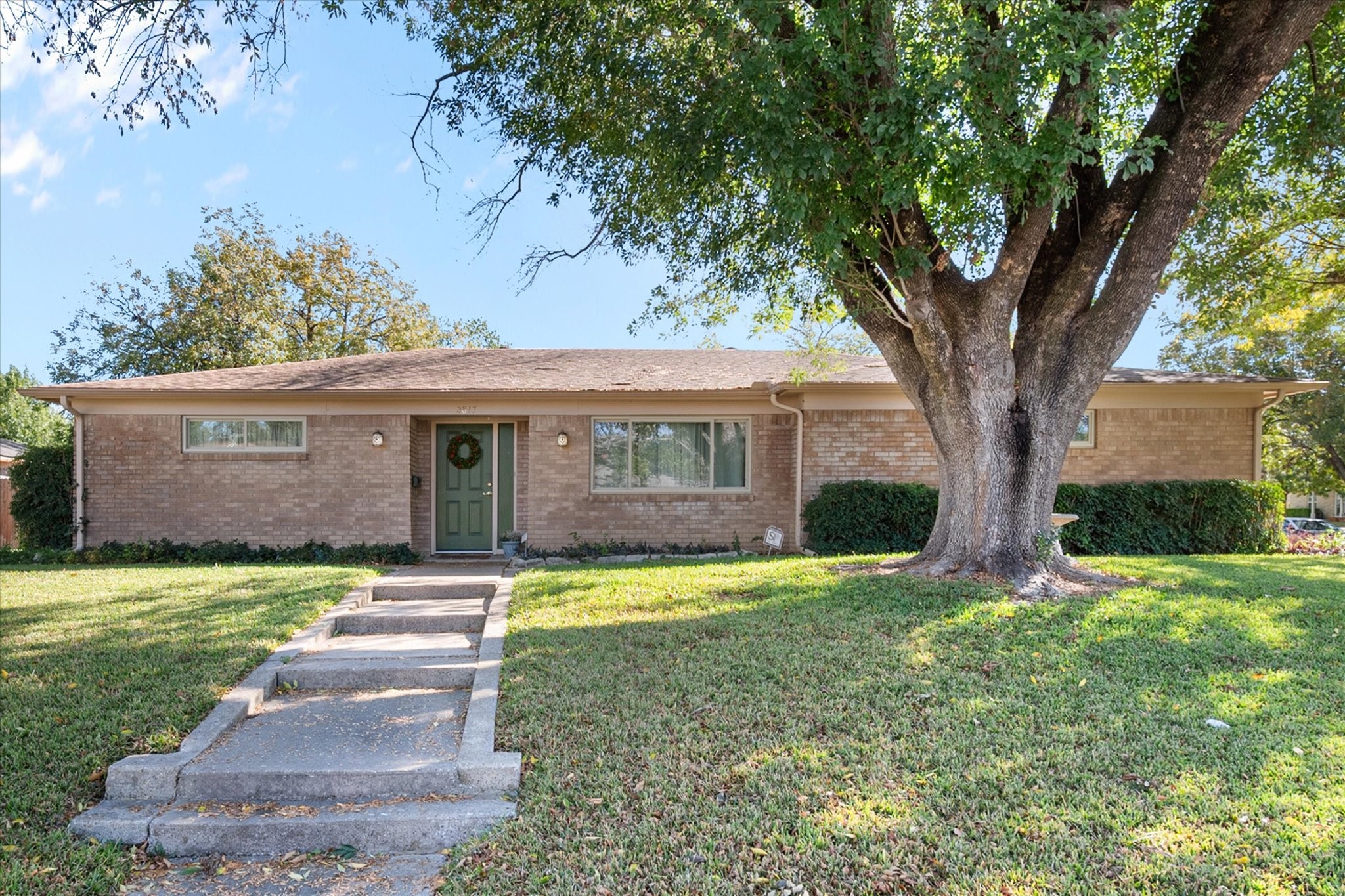 2817 Wren Avenue Fort Worth TX 76133