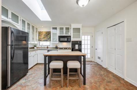 1745 Hilltop Drive Garland TX 75042