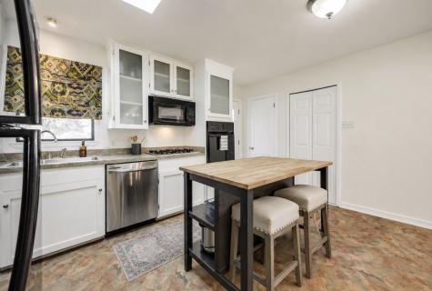 1745 Hilltop Drive Garland TX 75042