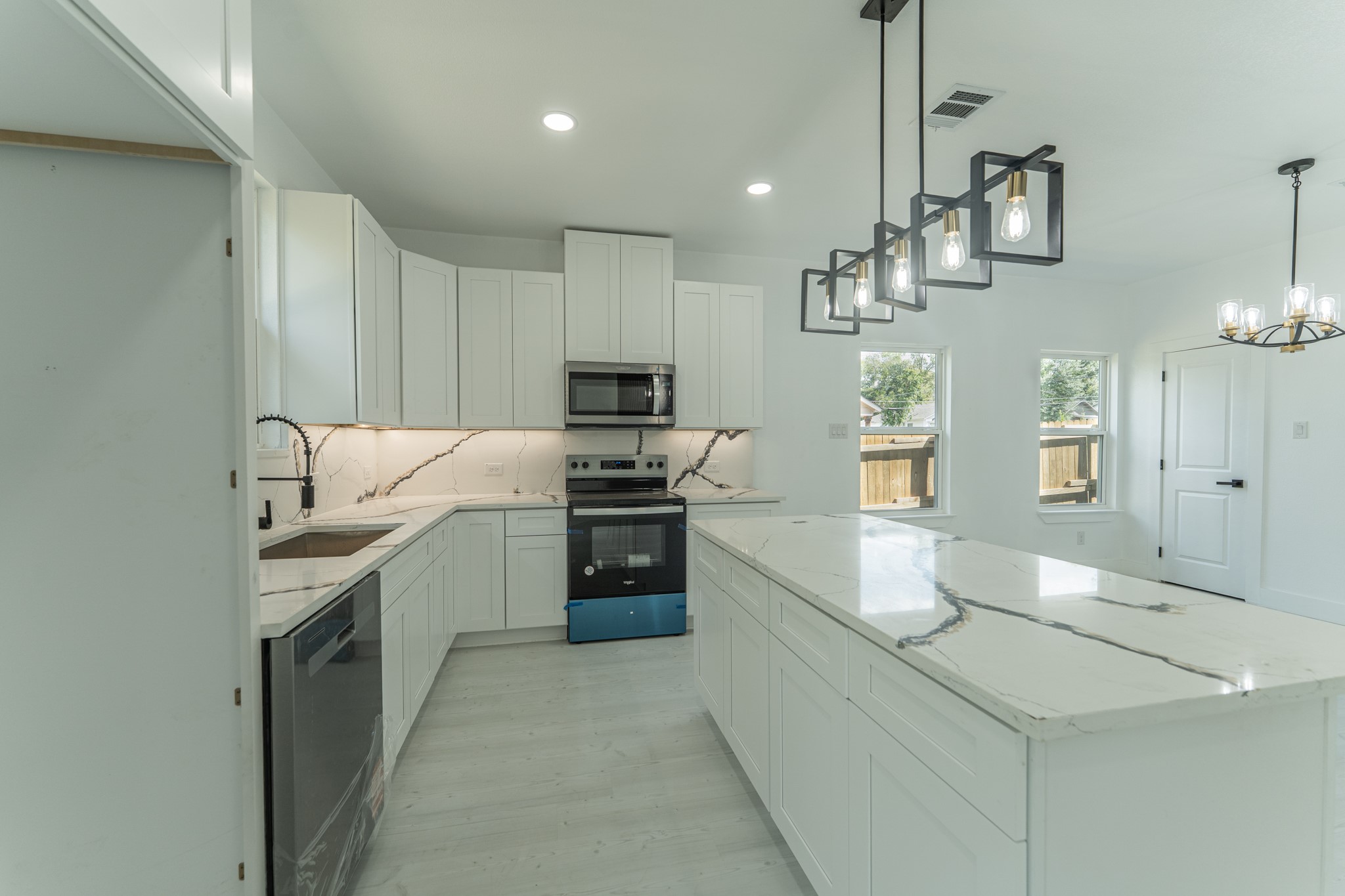 212 Beckham Street W Sulphur Springs TX 75482