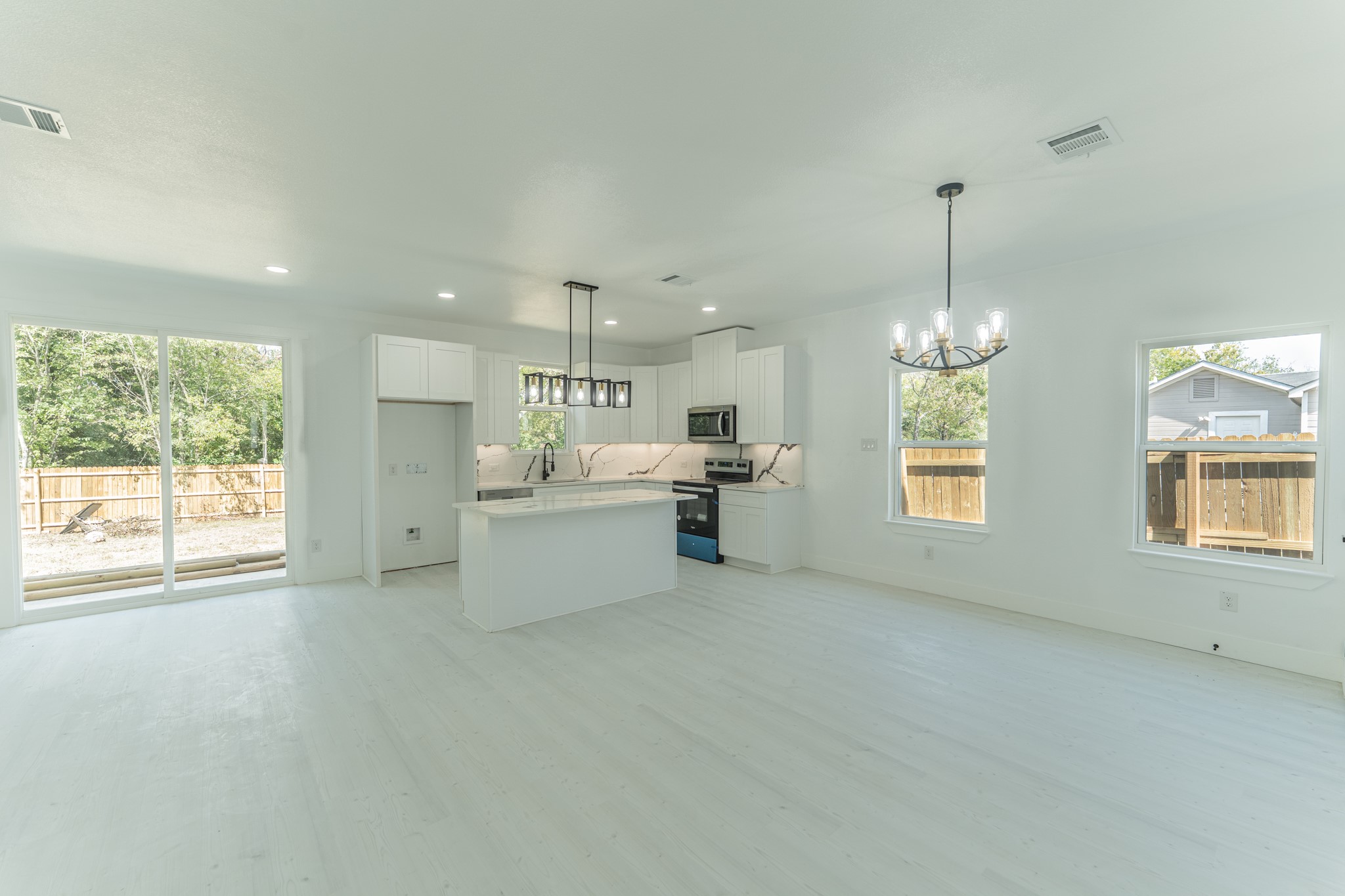 212 Beckham Street W Sulphur Springs TX 75482