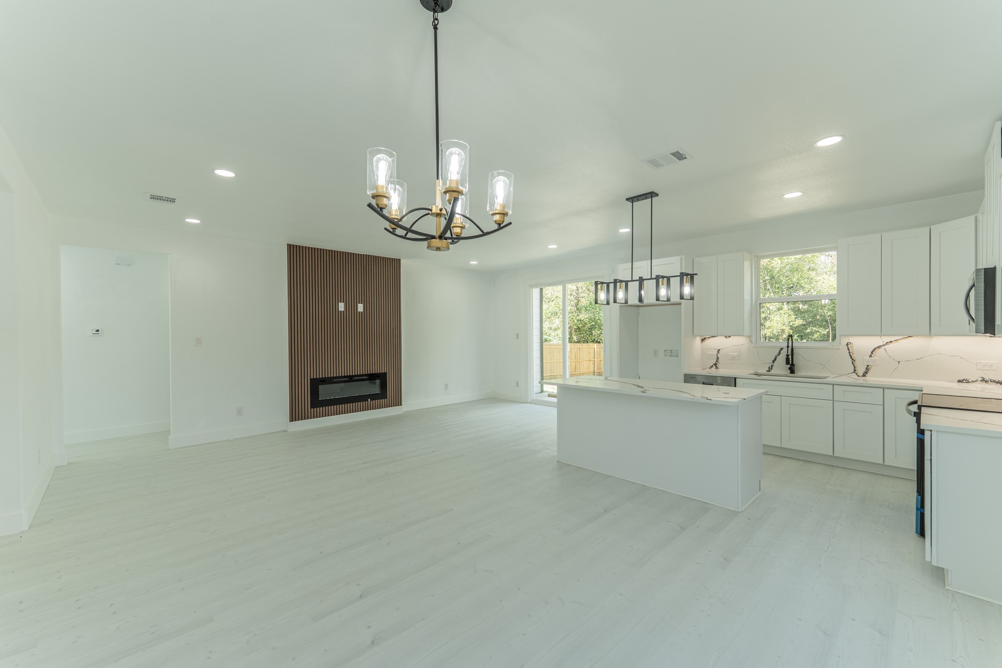 212 Beckham Street W Sulphur Springs TX 75482