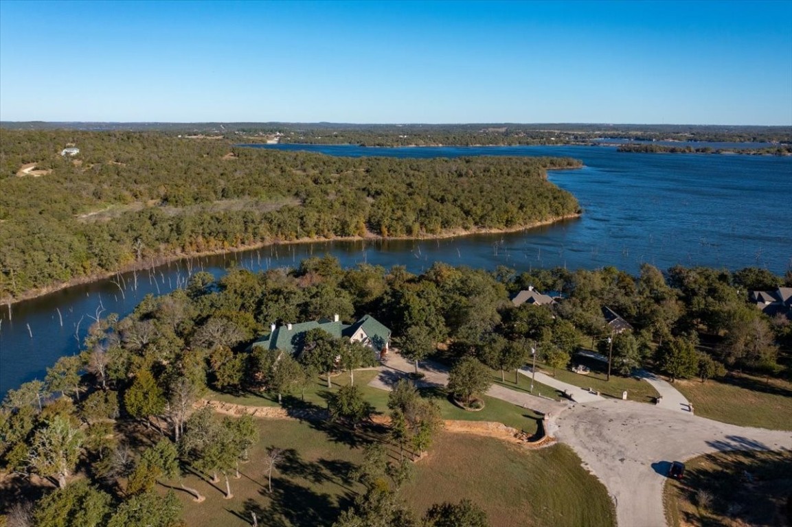 556 Preserve Court Sunset TX 76270