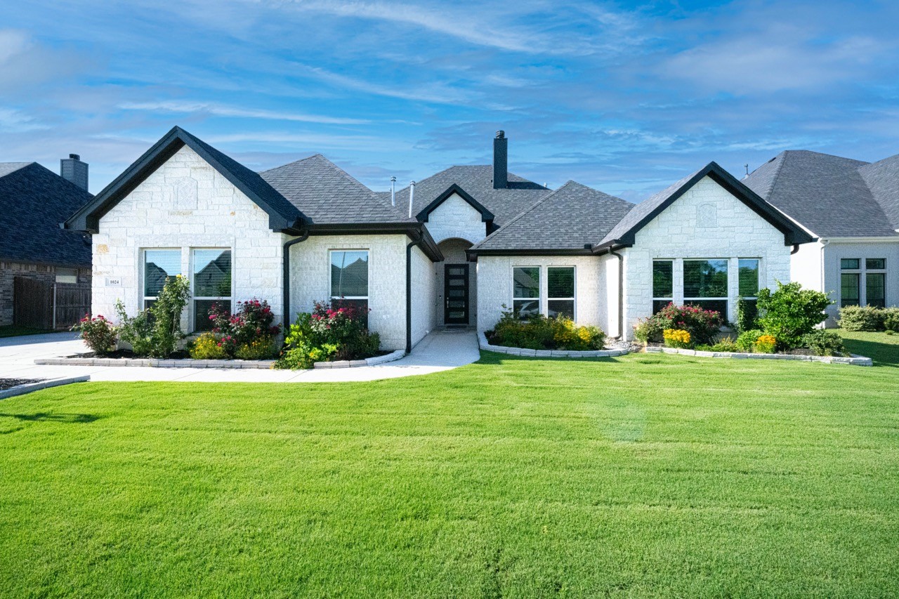 1024 Whisper Willows Drive Fort Worth TX 76052