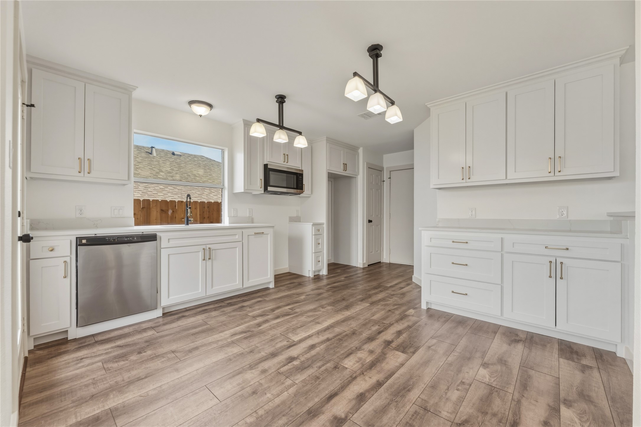9808 Rockledge Road Fort Worth TX 76108