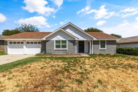 8225 Pearl Street North Richland Hills TX 76180