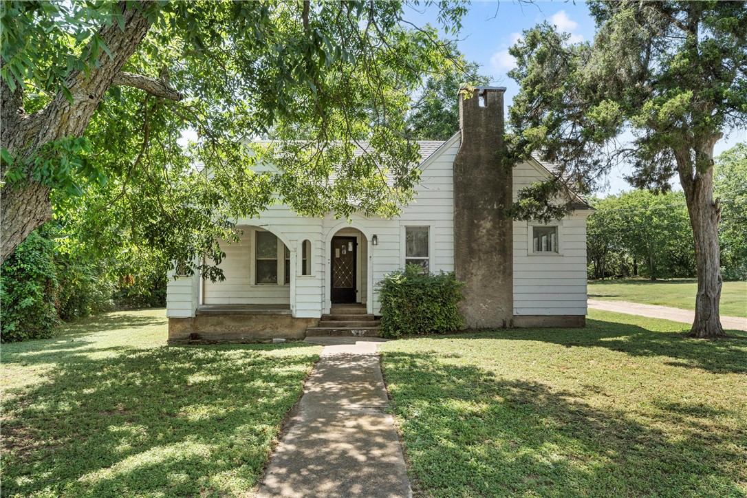 1110 S Harrison Street West TX 76691