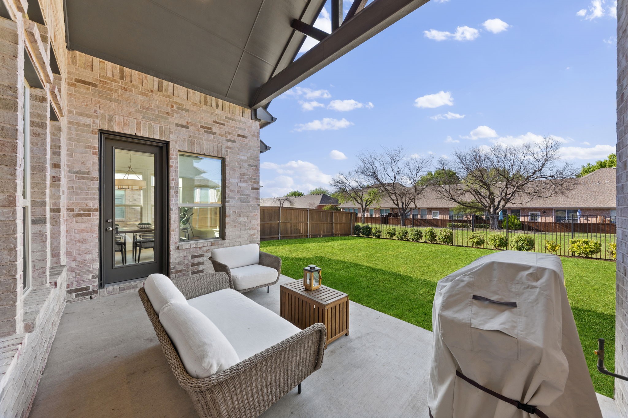 2553 Hampstead Lane Carrollton TX 75010