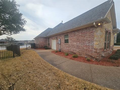 1103 Mallard Way Granbury TX 76048