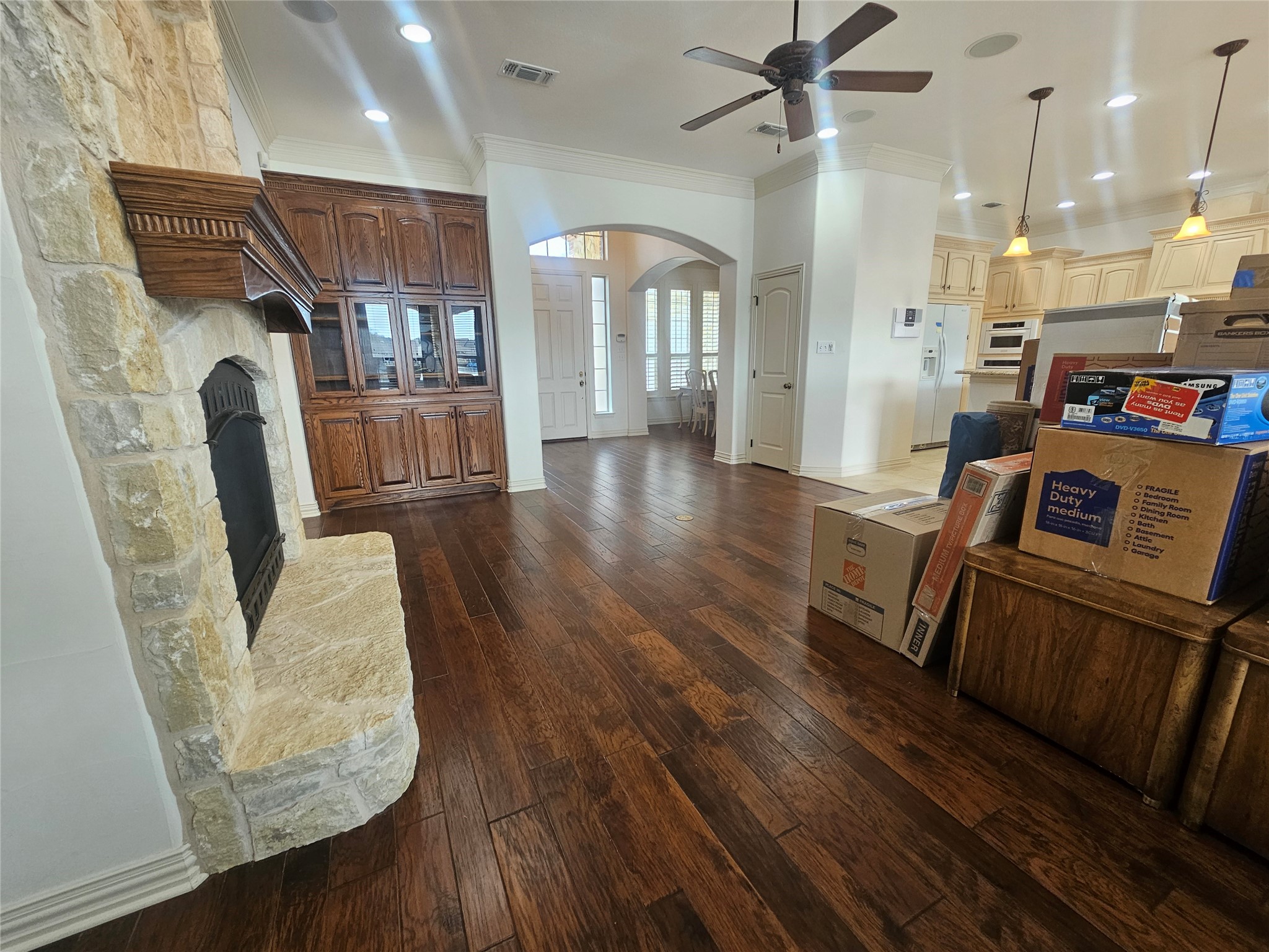 1103 Mallard Way Granbury TX 76048