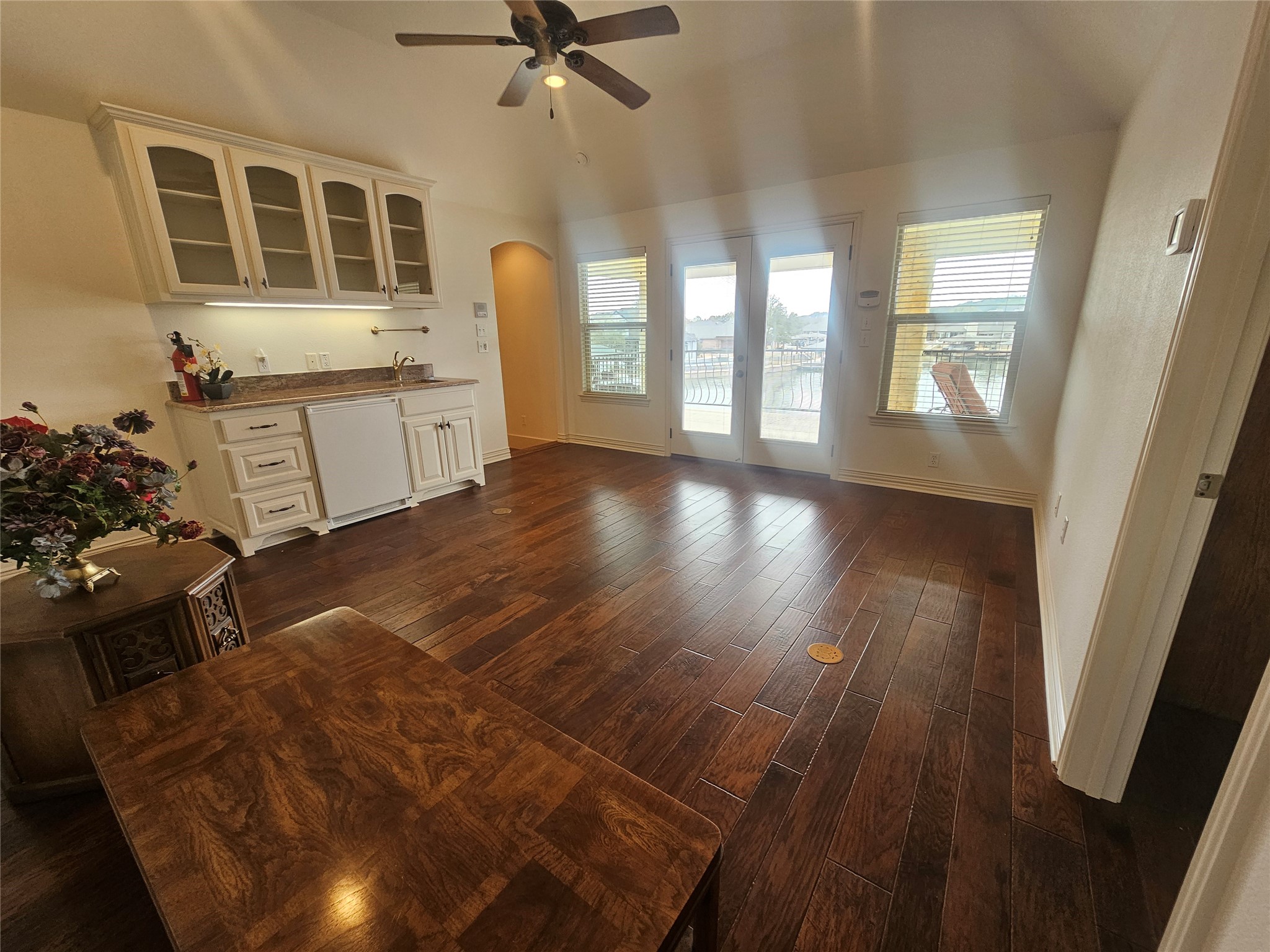 1103 Mallard Way Granbury TX 76048